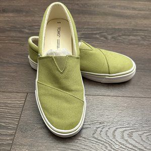 Toms Women's Baja Slip On Sneaker - Size 10